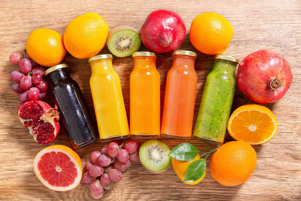 What microorganisms are behind the spoilage of fruit beverages?